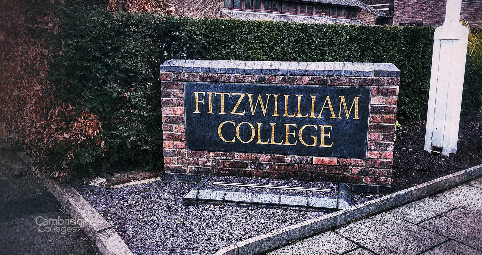 Fizwilliam college sign