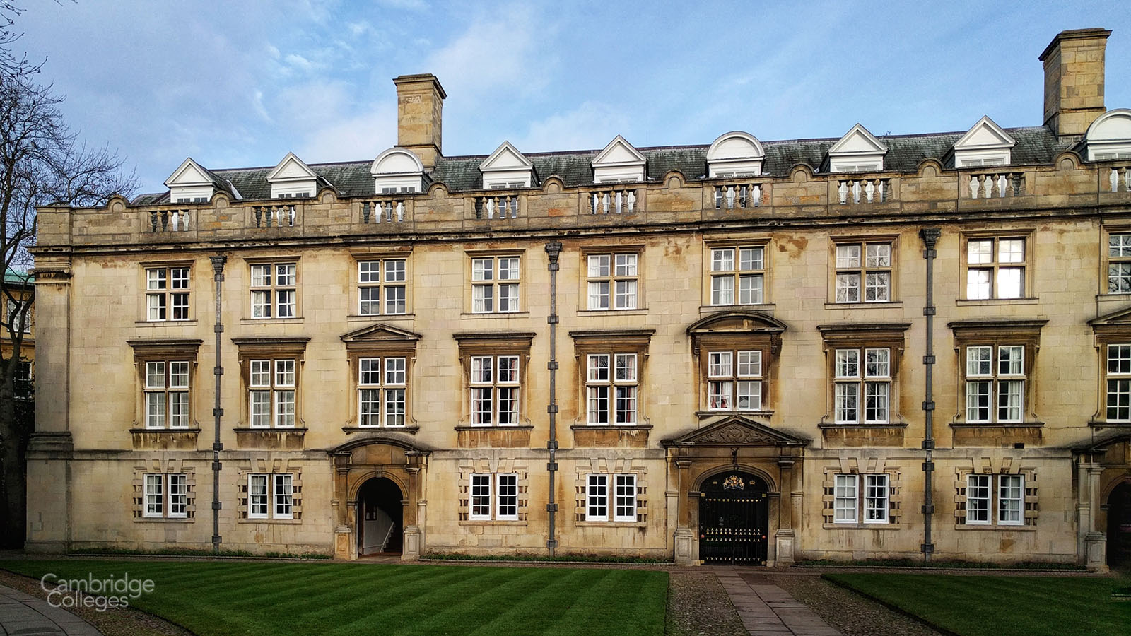 Chrit's college fellow's building, second court