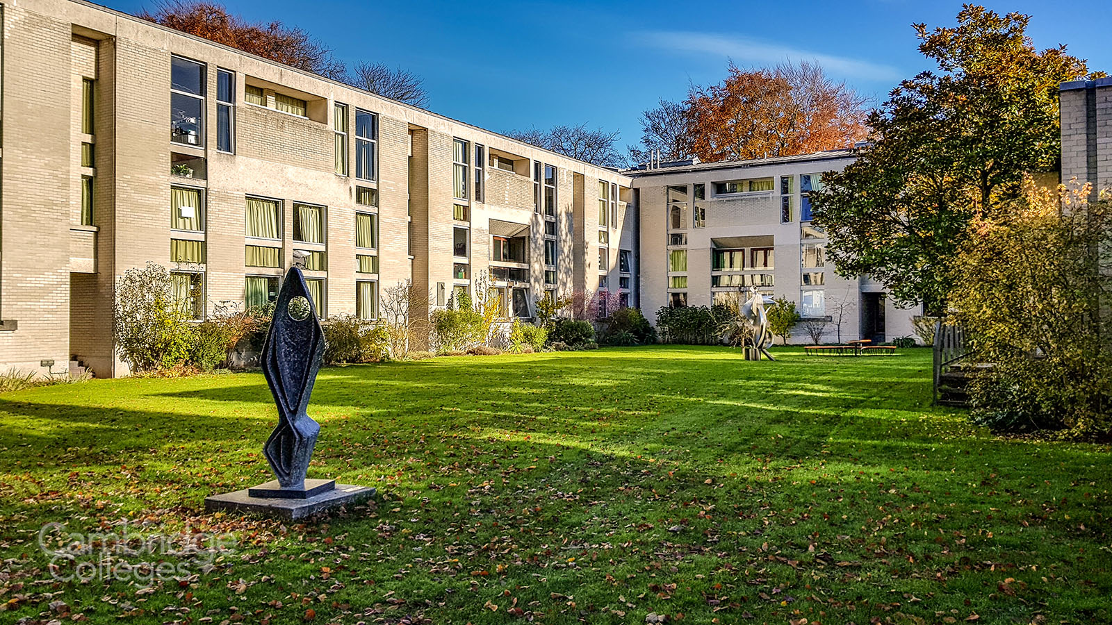 Murray Edwards college Cambridge grounds