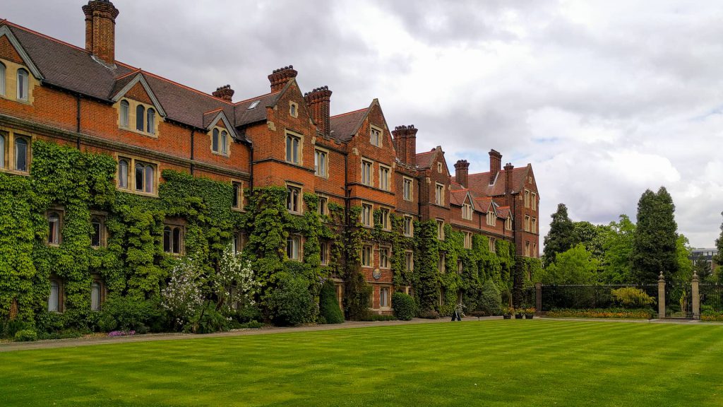 Selwyn College Old Court