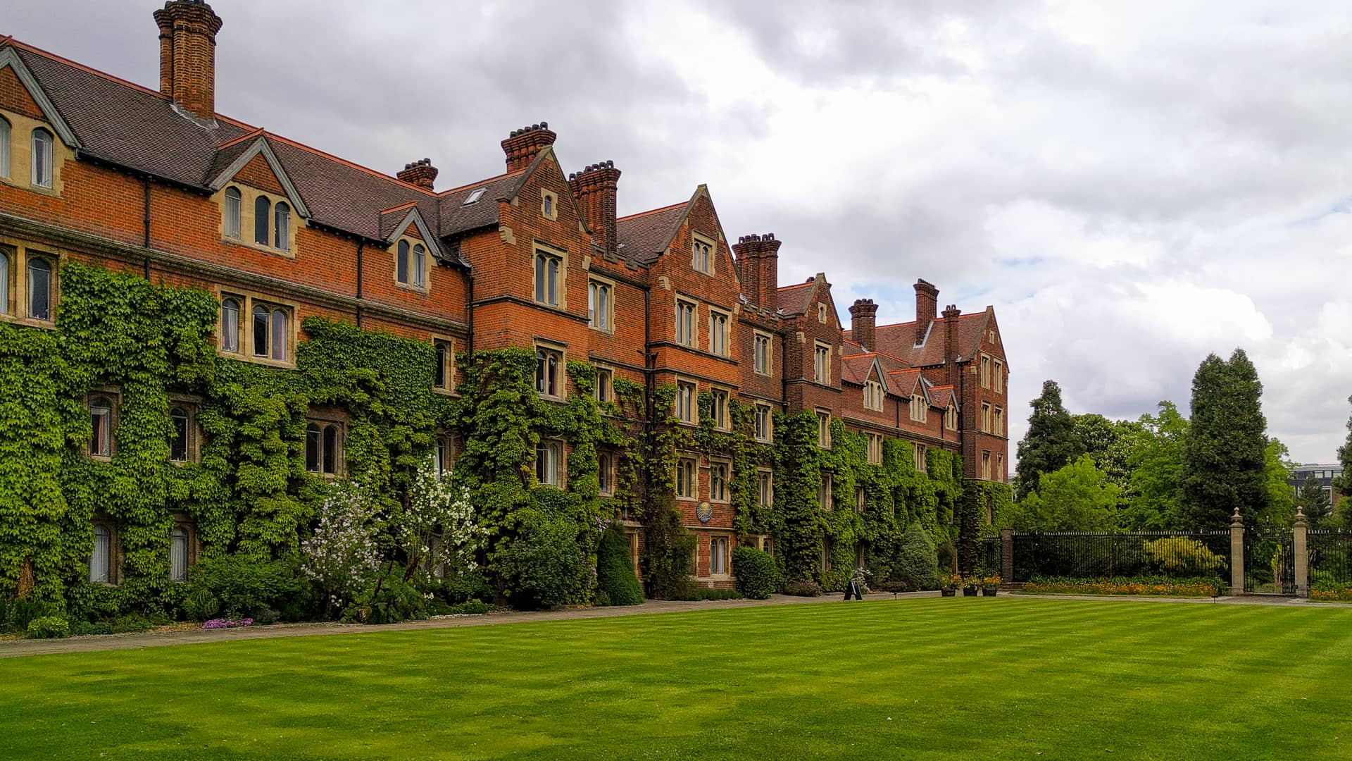 Selwyn College - Cambridge Colleges