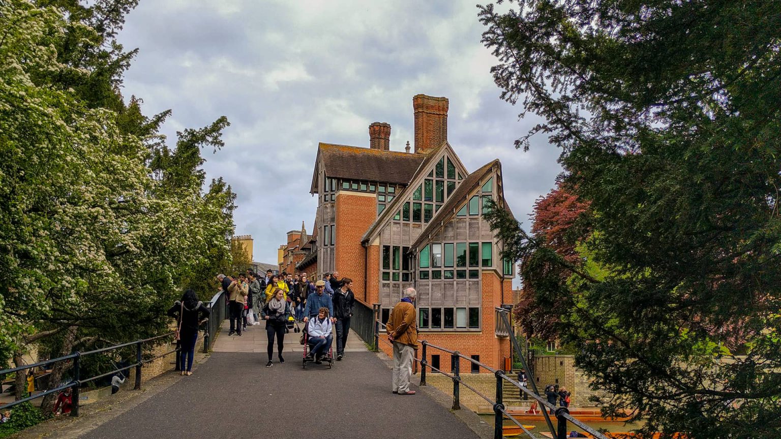Discover Trinity Hall Cambridge Colleges